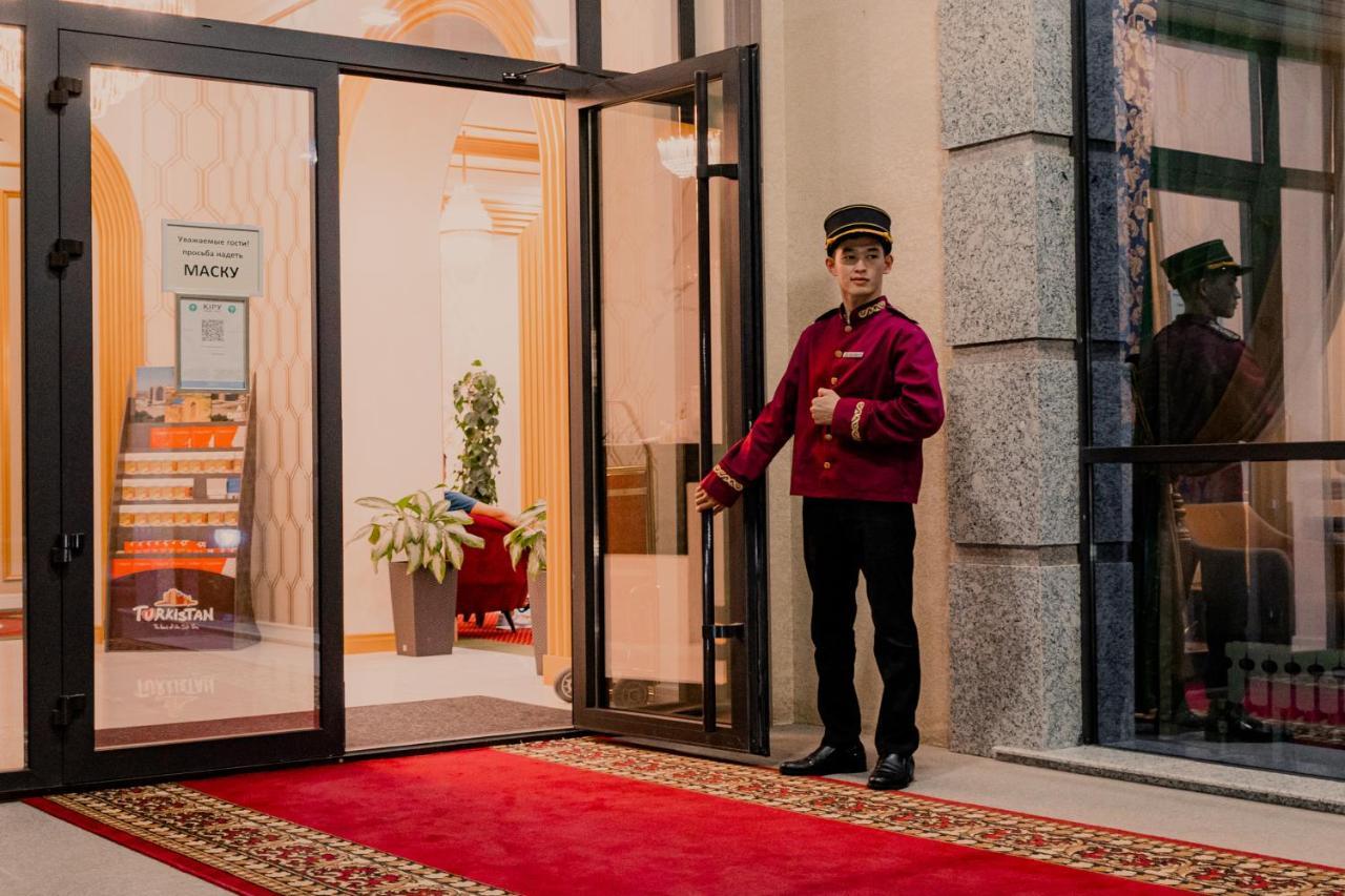Boutique Hotel Silk Way Turkistan Exteriör bild